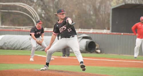 Mcelyea throttles Western in Jets' win