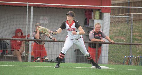 Seminole pulls away late, beats Jets 11-5