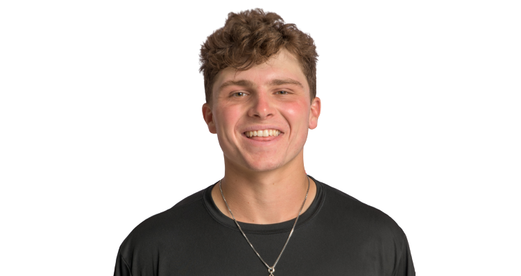 Jets split two close games with DMACC