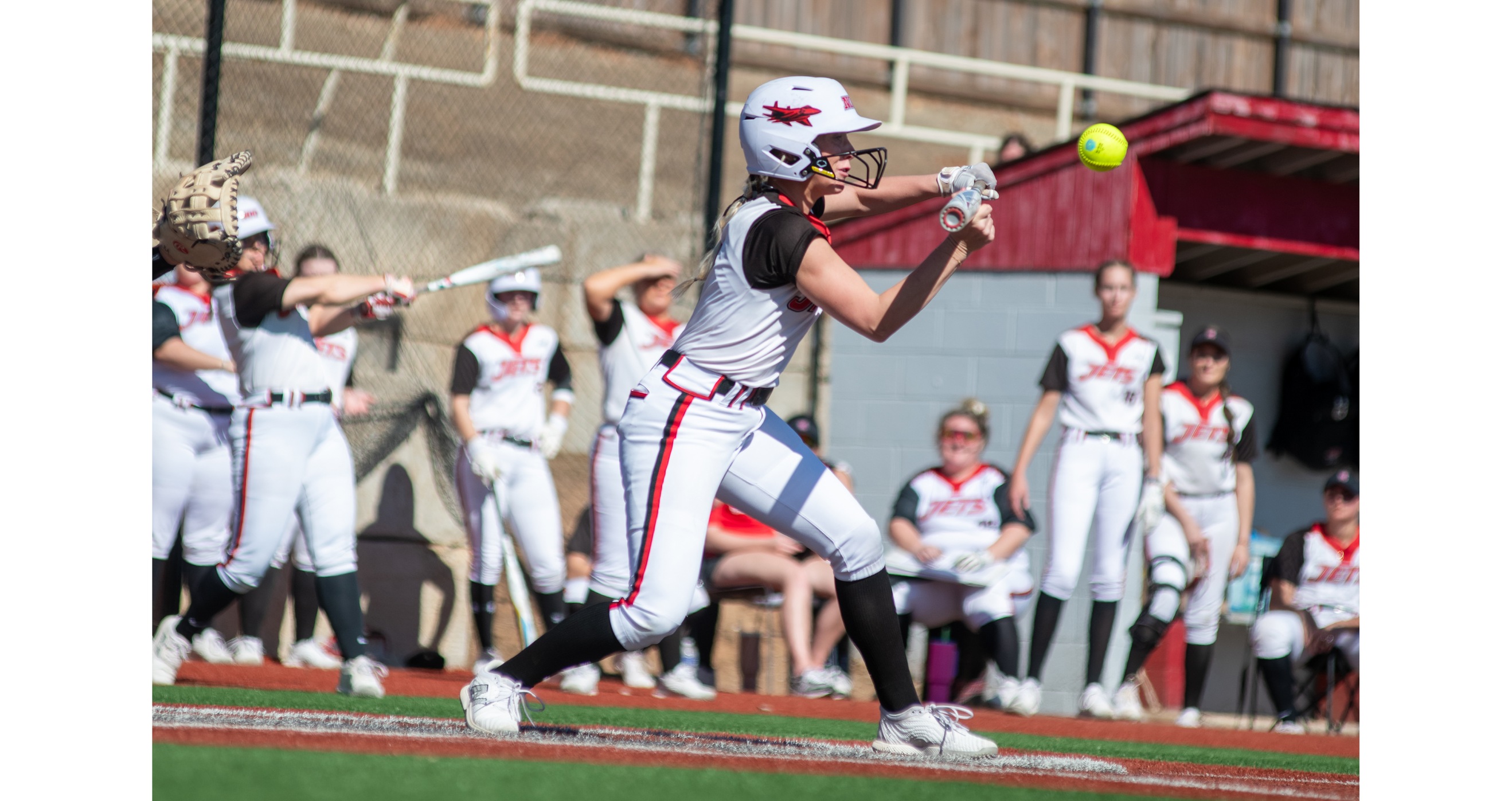 Jets rally falls short against NEO